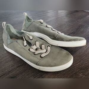 ROXY size 10 womens shoes